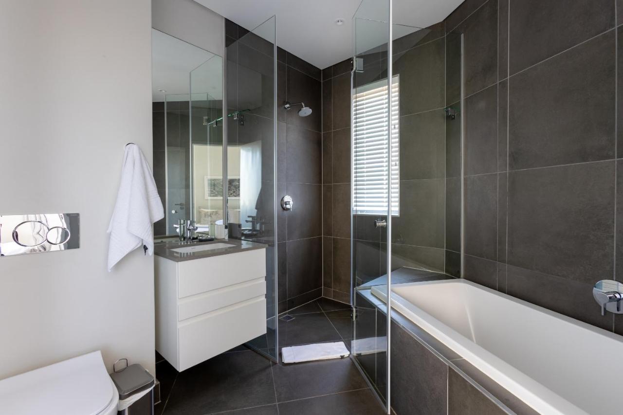 Axis Luxury Apartments By Century City Hotels Kaapstad Buitenkant foto